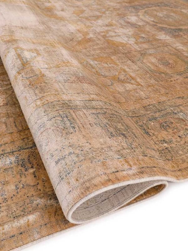 alfombra vintage ocre